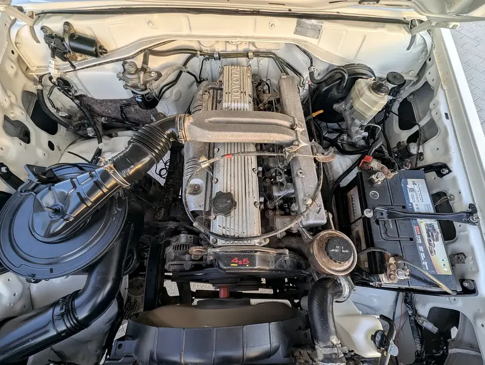 Toyota Land Cruiser 70 Series DIESEL LC 79 LX 2000 GCC Specs - Image 6
