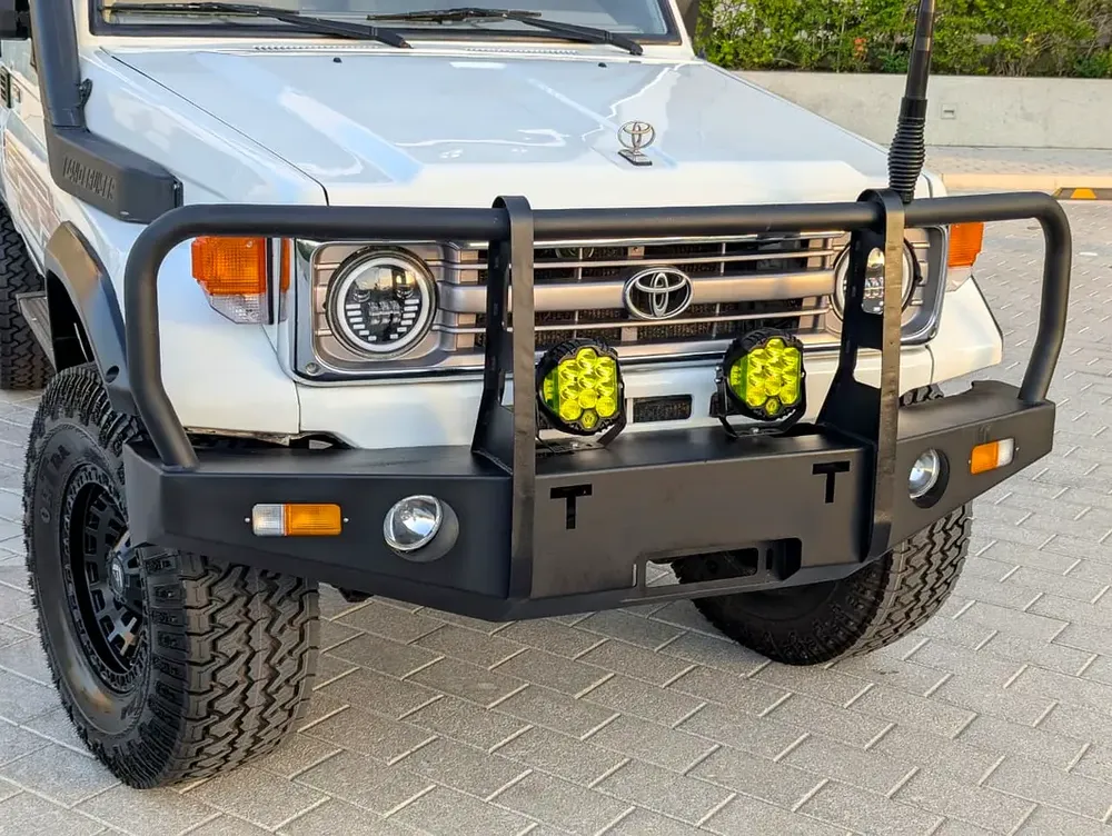 Toyota Land Cruiser 70 Series DIESEL LC 79 LX 2000 GCC Specs - Image 8