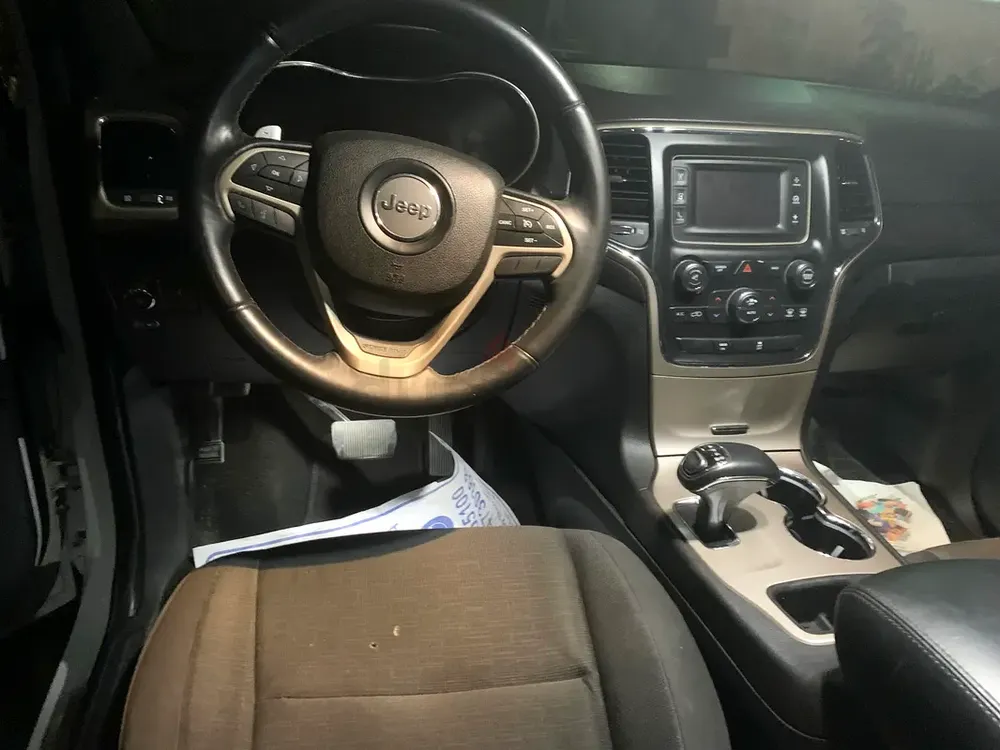 Jeep Grand Cherokee Laredo 2014 | Well Maintained | American Specs - Image 14
