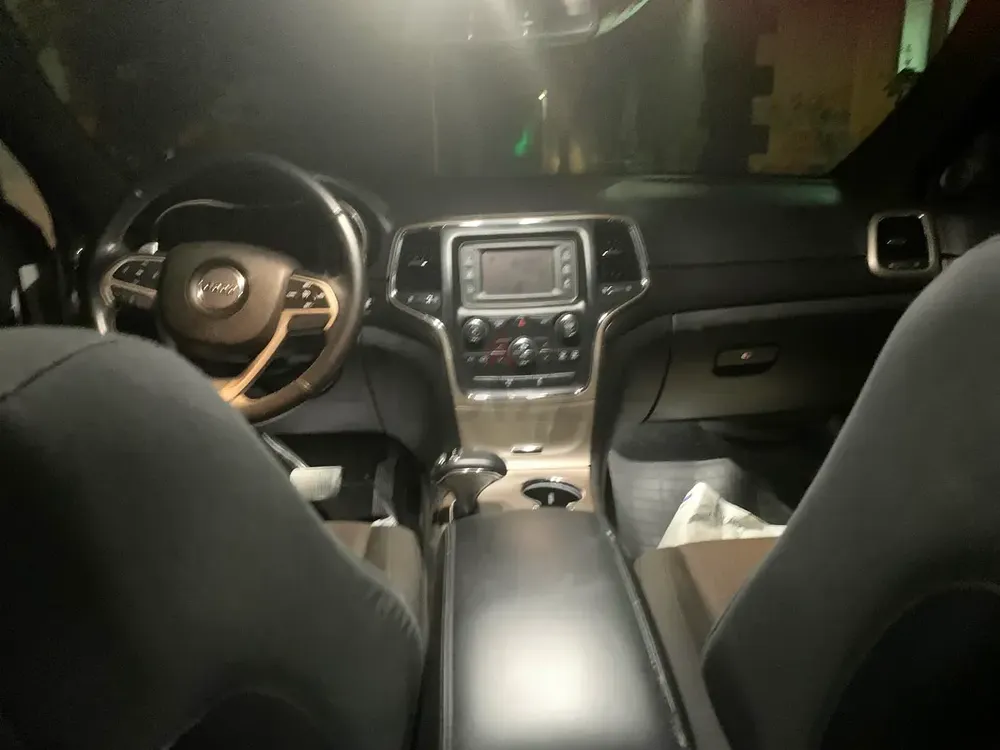 Jeep Grand Cherokee Laredo 2014 | Well Maintained | American Specs - Image 15