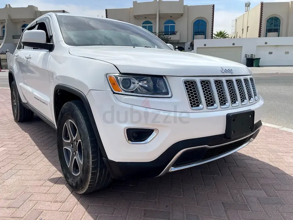 Jeep Grand Cherokee Laredo 2014 | Well Maintained | American Specs - Image 8