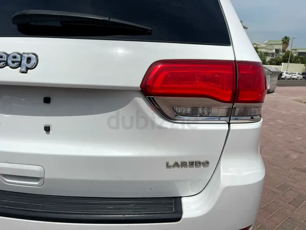 Jeep Grand Cherokee Laredo 2014 | Well Maintained | American Specs - Image 9