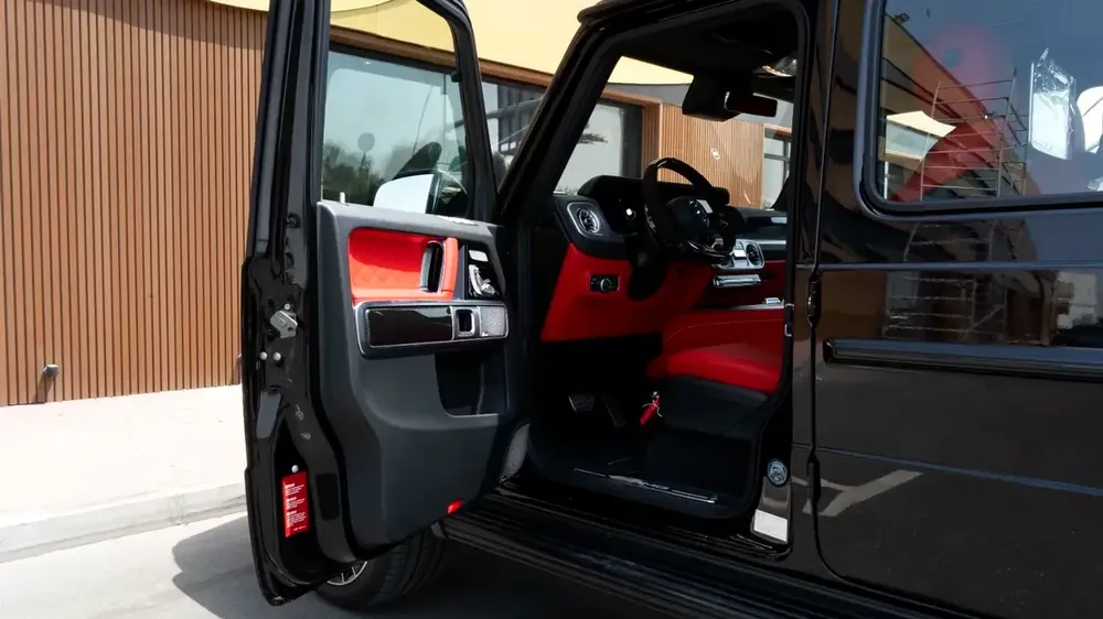 Mercedes-Benz G-Class 63 AMG 2025 - Image 10