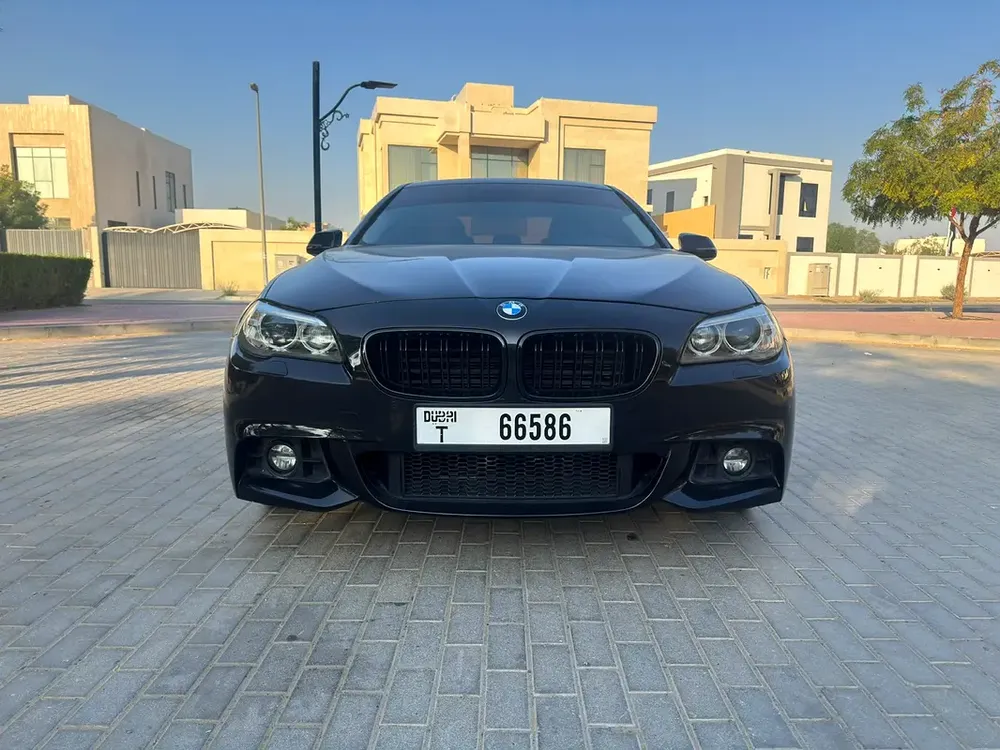 BMW 528i 2014 - Top of the line - Image 4