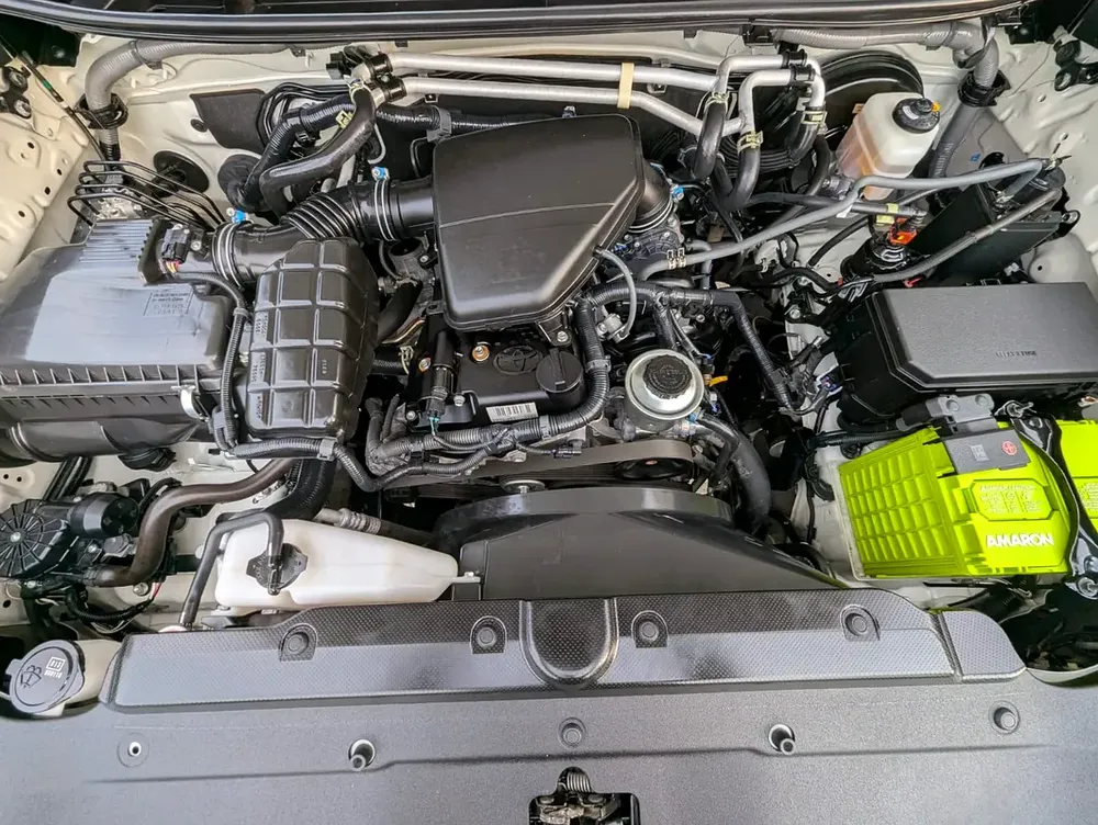 TOYOTA PRADO 2023 V4 2.7L ORIGINAL PAINT ACCIDENT FREE IN EXCELLENT CONDITION - Image 10