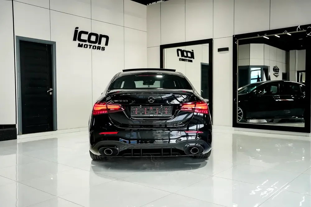 2024 Mercedes-Benz A-Class A 35 AMG - GCC Specs - Like New! - Image 15