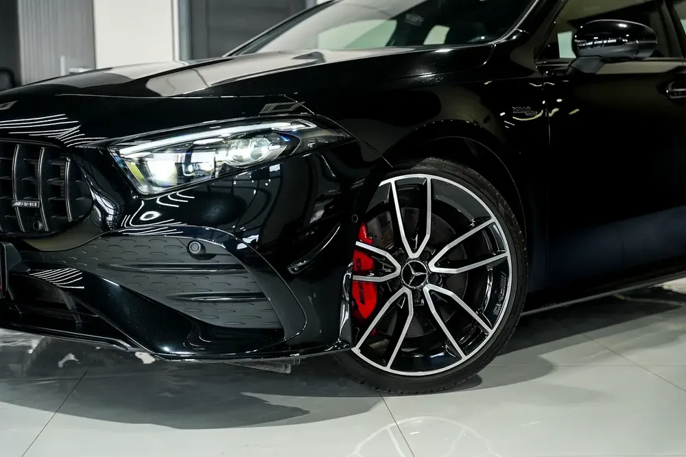 2024 Mercedes-Benz A-Class A 35 AMG - GCC Specs - Like New! - Image 6
