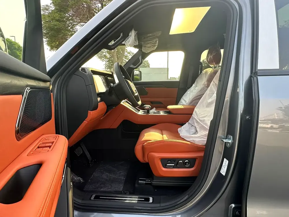 Rox01 / 7 Seats - Image 13