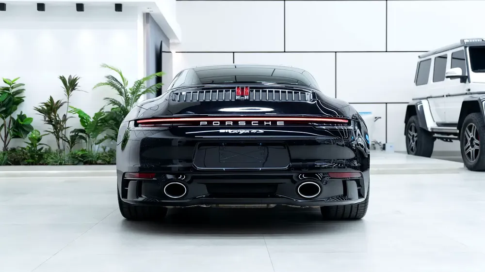 2024 Porsche 911 Carrera 4S Targa - European Specs - low Mileage - Image 8