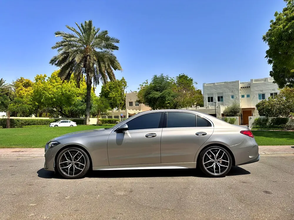 GCC C200 ///AMG UNDER WARRANTY and SERVICE CONT - Image 5