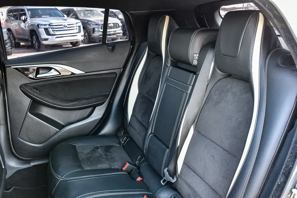 2018 Infiniti Q30 Exclusive-2.0L, FROM KOREA, ACCIDENT FREE - Image 13