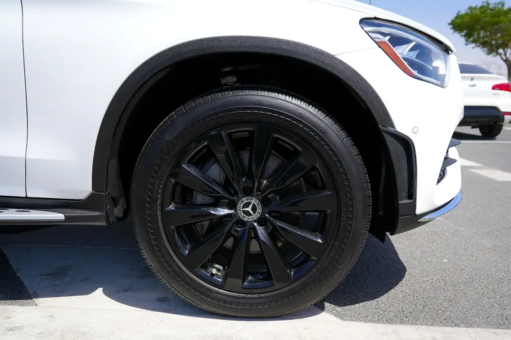 Mercedes-Benz GLC 300 4MATIC 2020 - American Specs - Image 20