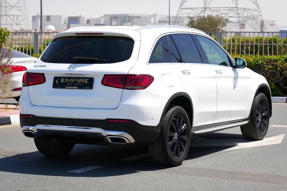 Mercedes-Benz GLC 300 4MATIC 2020 - American Specs - Image 5