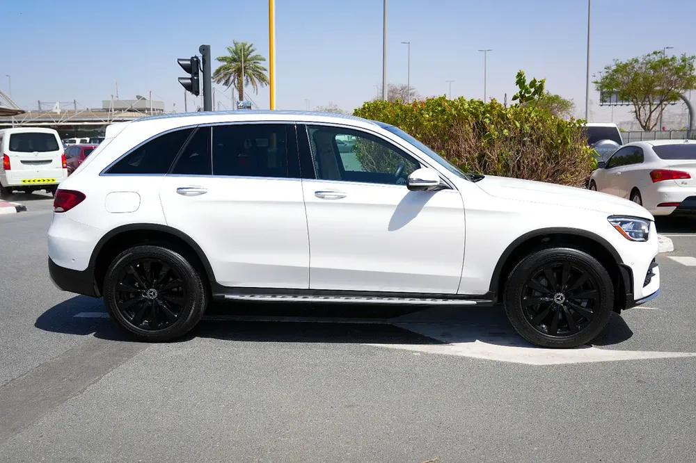 Mercedes-Benz GLC 300 4MATIC 2020 - American Specs - Image 7