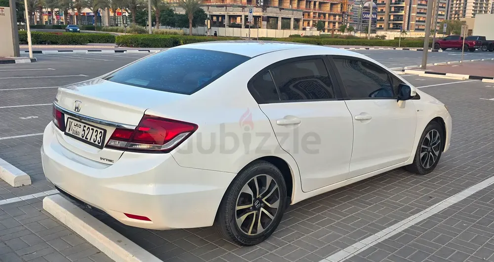 Honda Civic 2014 1.8 i-VTEC GCC Specs - Image 5