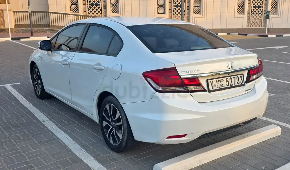 Honda Civic 2014 1.8 i-VTEC GCC Specs - Image 7
