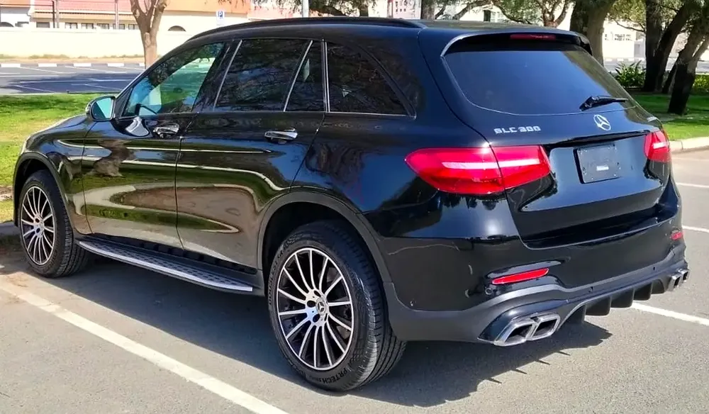 Mercedes Benz GLC 300 - Full Option - Excellent Car - Image 4