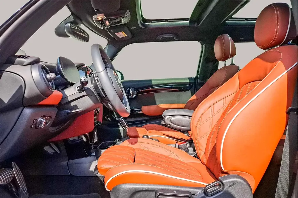 AED 1900/month | 2024 MINI Cooper  | GCC Specs | Ref#420804 - Image 12