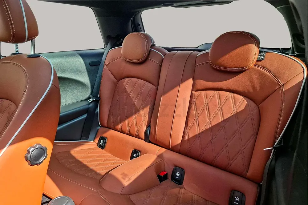 AED 1900/month | 2024 MINI Cooper  | GCC Specs | Ref#420804 - Image 13