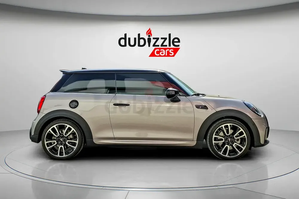 AED 1900/month | 2024 MINI Cooper  | GCC Specs | Ref#420804 - Image 4