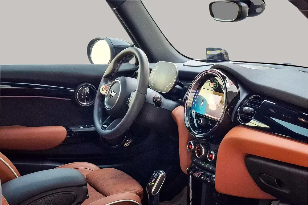 AED 1900/month | 2024 MINI Cooper  | GCC Specs | Ref#420804 - Image 9