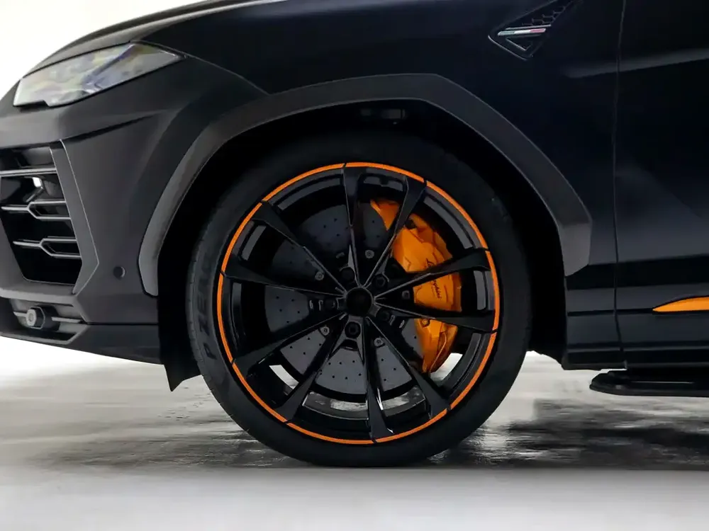 2022 | Lamborghini | Urus - Image 20