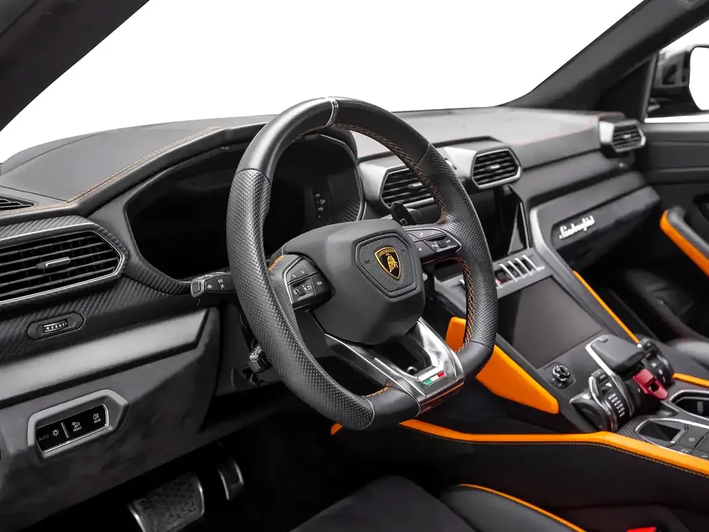 2022 | Lamborghini | Urus - Image 8
