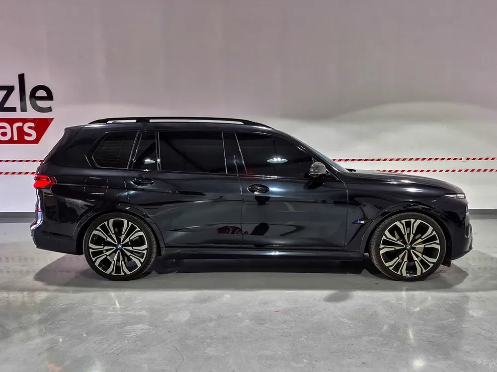 AED 5318/month | 2023 BMW X7 M60i | GCC Specs | Ref#465100 - Image 4