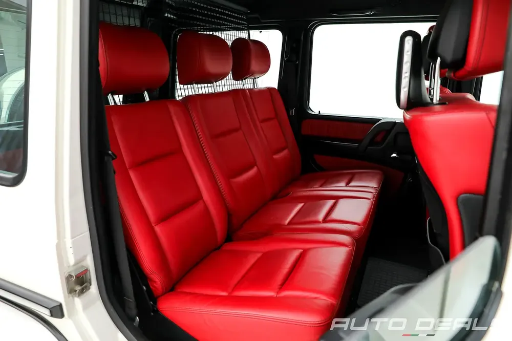 2011 Mercedes-Benz G55 AMG | GCC Specs | Well Maintained | Perfect Condition | 5.4L V8 - Image 18