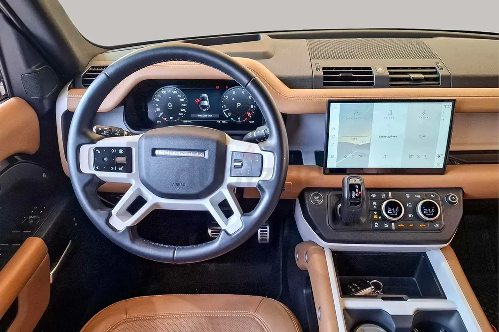 AED 6078/month | 2025 Land Rover Defender 110 HSE (P400) | GCC Specs | Ref#426012 - Image 10