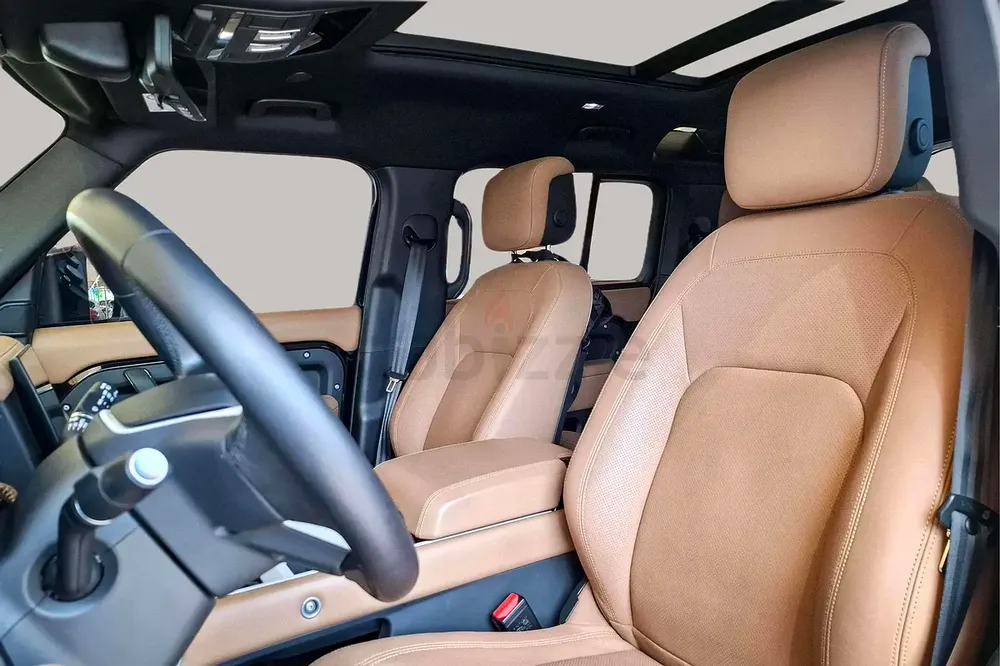 AED 6078/month | 2025 Land Rover Defender 110 HSE (P400) | GCC Specs | Ref#426012 - Image 11
