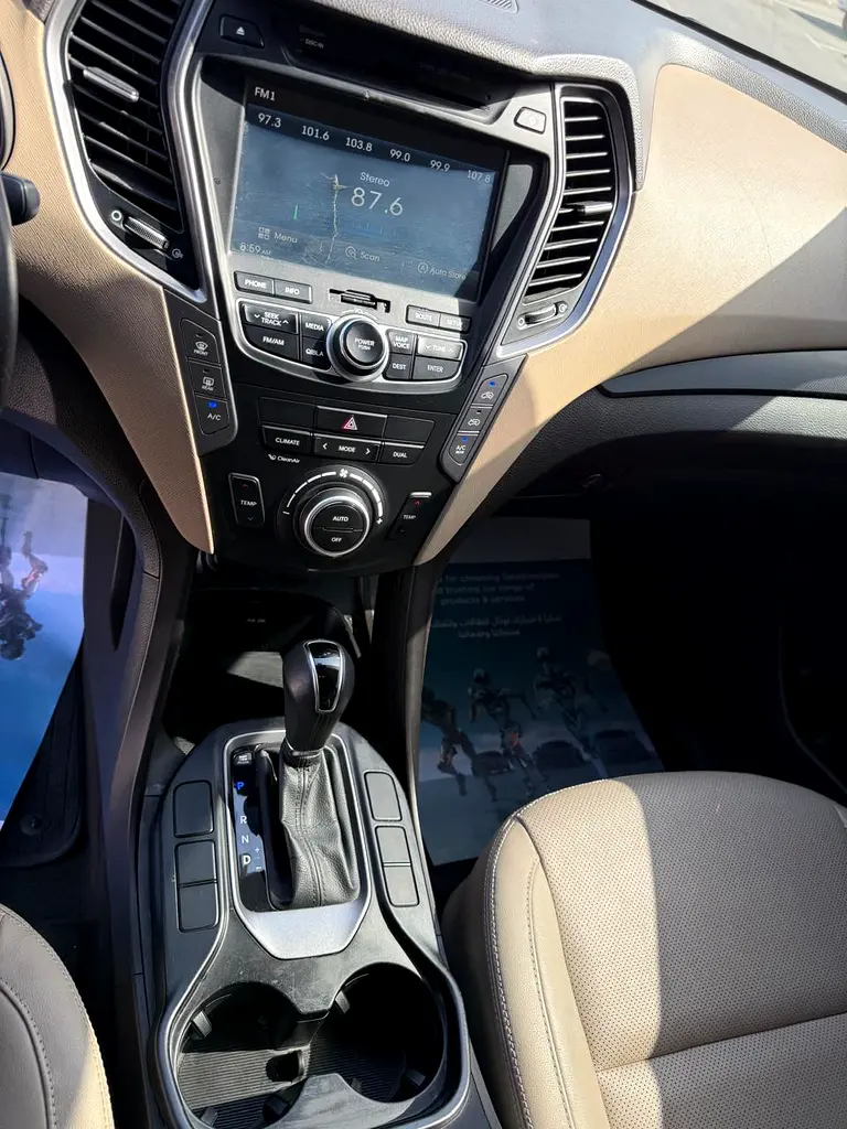 2015 Hyundai Santa Fe GLS | GCC Specs | 7-Seater - Image 17