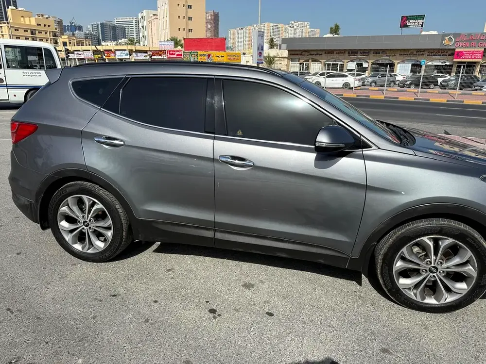 2015 Hyundai Santa Fe GLS | GCC Specs | 7-Seater - Image 5