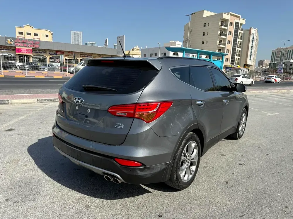 2015 Hyundai Santa Fe GLS | GCC Specs | 7-Seater - Image 7