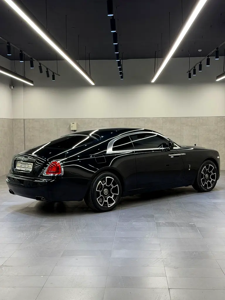 Rolls-Royce Wraith Black Badge 2019 GCC Specs - Image 6