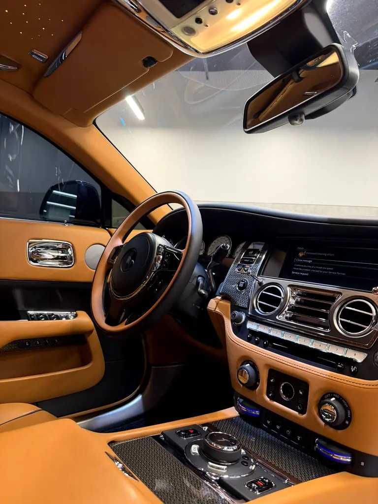 Rolls-Royce Wraith Black Badge 2019 GCC Specs - Image 9