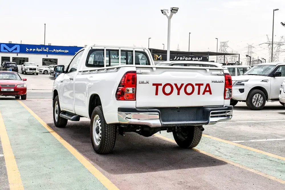 Toyota Hilux Single Cab Base 2026 - GCC Specs - Brand New - Image 13