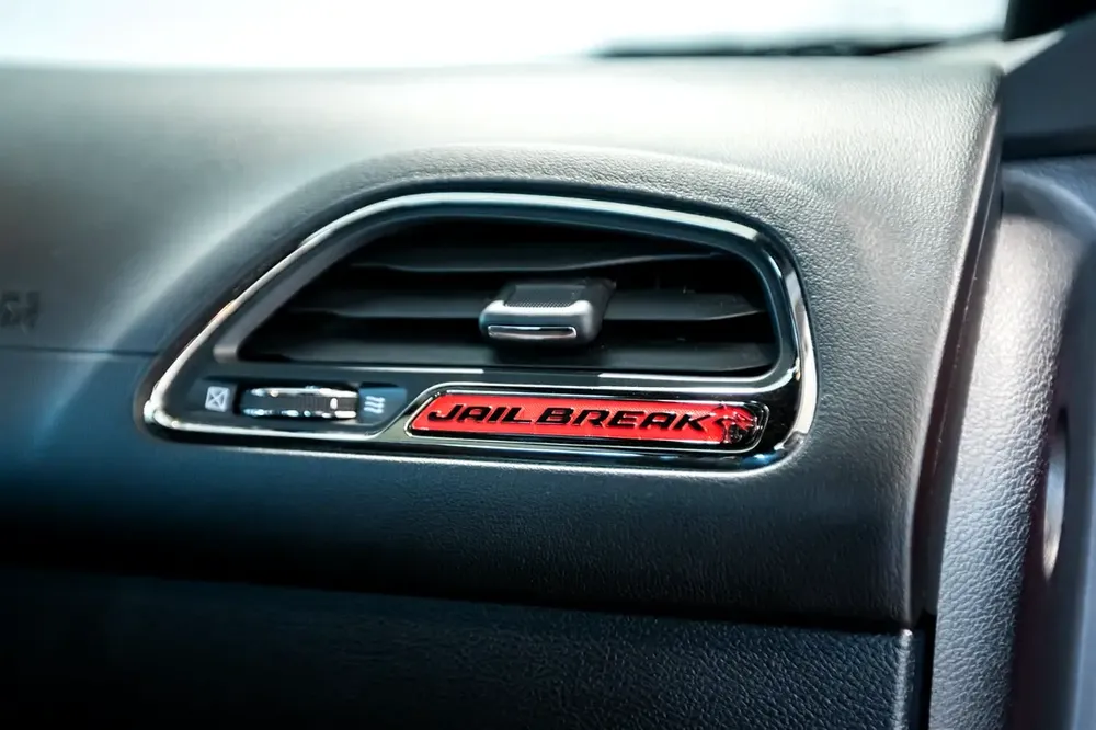 Dodge Challenger SRT Hellcat Jailbreak Last Call Edition | 2023 | Full Option | Limited Edition - Image 18