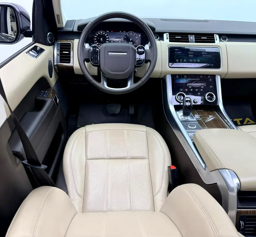2020 Range Rover Sport HSE Dynamic, 2026 RR Warranty, Full RR Service History, Very Low Km, GCC - Image 14