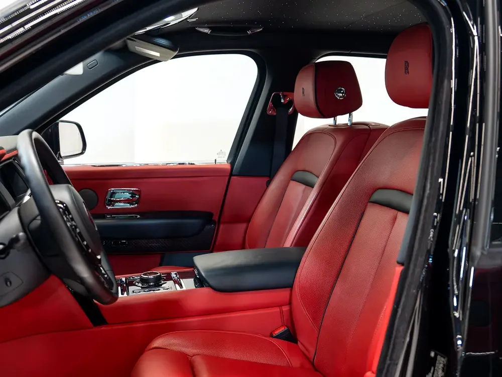 2021 | PREMIUM BLACK BADGE | RED INTERIOR | GCC | V12 TWIN-TURBO | FULL OPTION | PERFECT CONDITION - Image 11