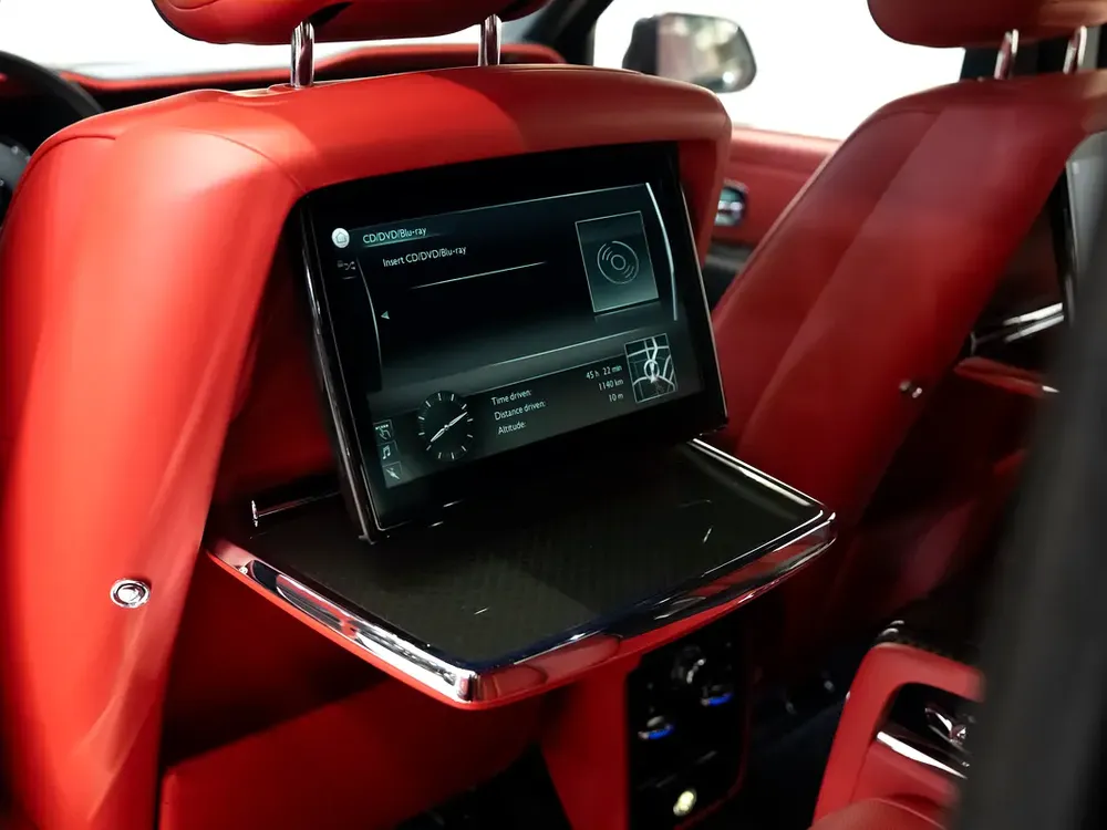 2021 | PREMIUM BLACK BADGE | RED INTERIOR | GCC | V12 TWIN-TURBO | FULL OPTION | PERFECT CONDITION - Image 16