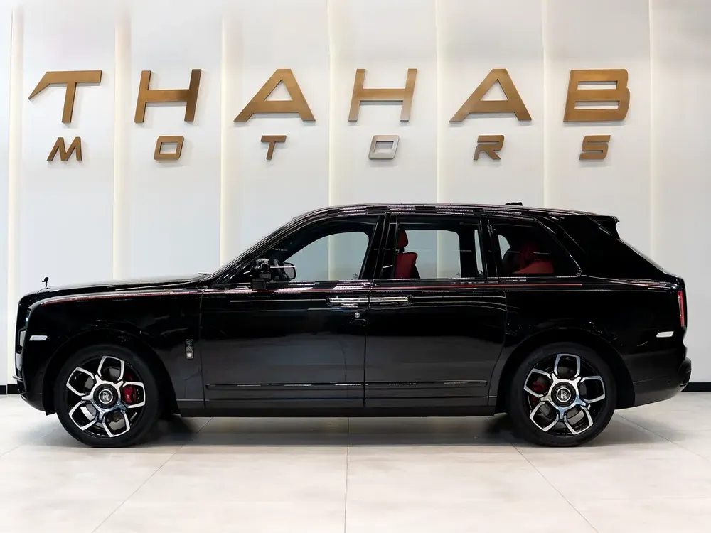 2021 | PREMIUM BLACK BADGE | RED INTERIOR | GCC | V12 TWIN-TURBO | FULL OPTION | PERFECT CONDITION - Image 4