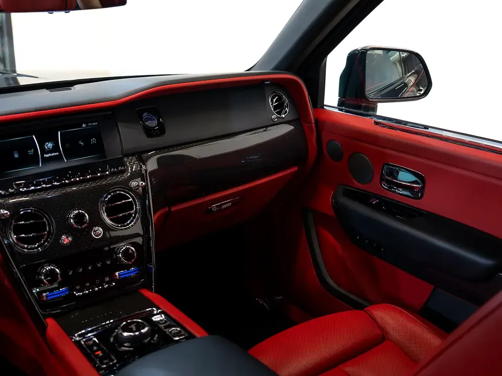 2021 | PREMIUM BLACK BADGE | RED INTERIOR | GCC | V12 TWIN-TURBO | FULL OPTION | PERFECT CONDITION - Image 8
