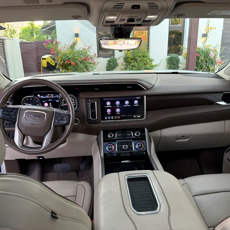 GMC Yukon Denali - Image 11