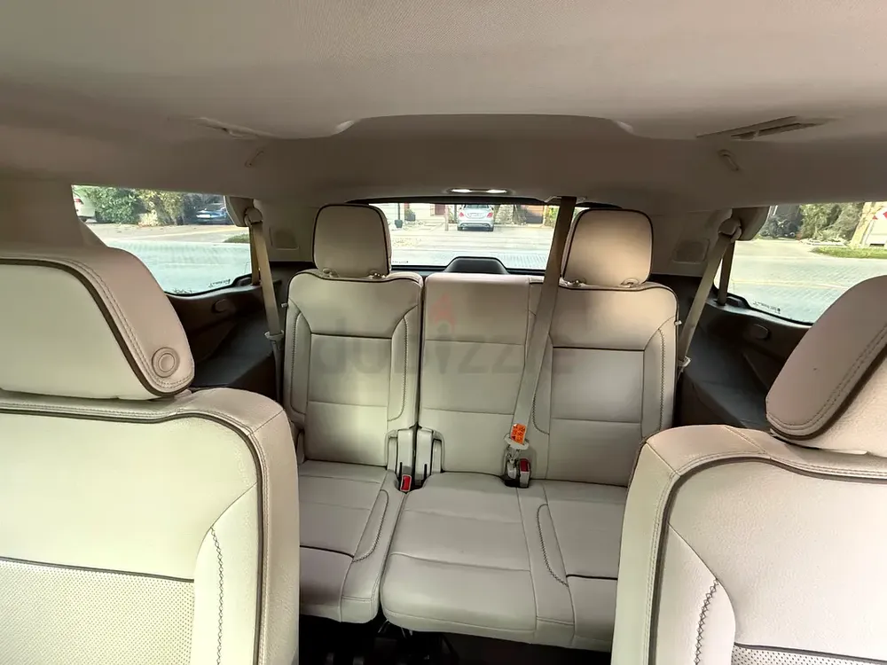 GMC Yukon Denali - Image 12