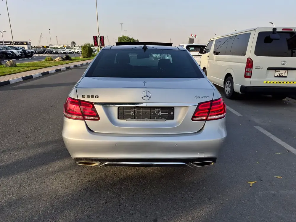 2014 MERCEDES BENZ E350 4MATIC-3.5L,FROM KOREA, ACCIDENT FREE - Image 5