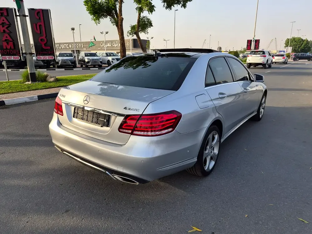 2014 MERCEDES BENZ E350 4MATIC-3.5L,FROM KOREA, ACCIDENT FREE - Image 6