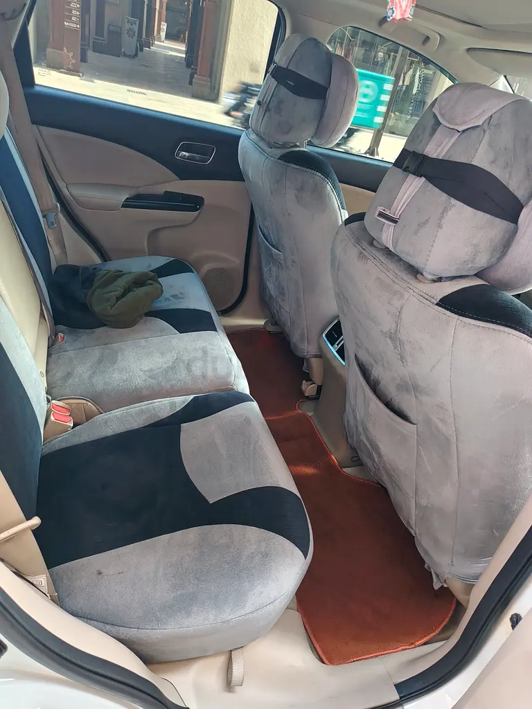 CRV | Family used top trim and condition - Image 5