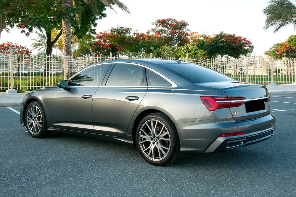 Audi A6 45 TFSI Quattro 2021 | GCC Specs | FDSH - Image 4