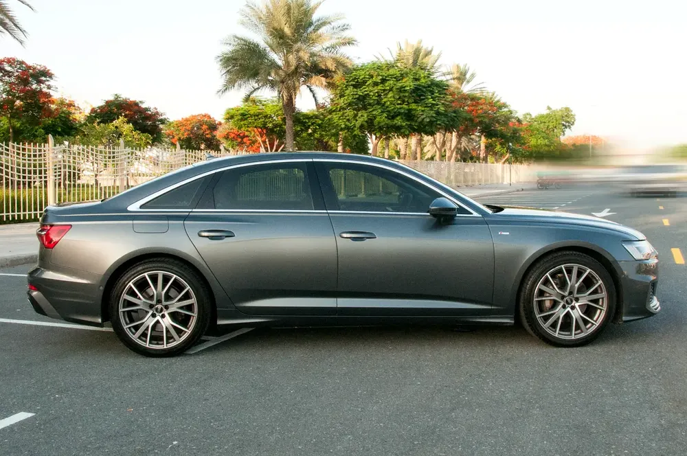 Audi A6 45 TFSI Quattro 2021 | GCC Specs | FDSH - Image 5